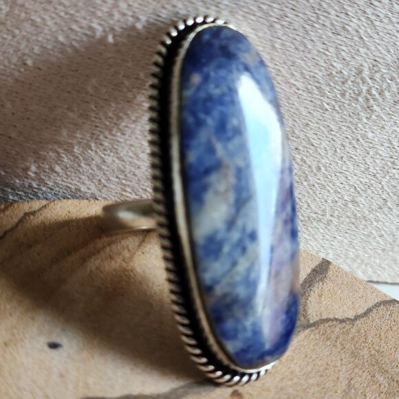 100% ARTISAN Natural Sodalite Oval Silver Ring Size 7.25 - Picture 4 of 9